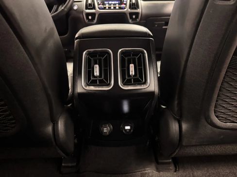 Used 2023 Kia Sorento S w/ Panoramic Sunroof Package AWD/4WD image 28