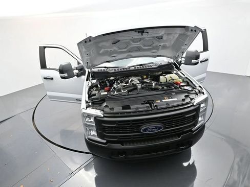 New 2026 Ford F350 XL w/ 360-Degree Camera Package RWD image 35