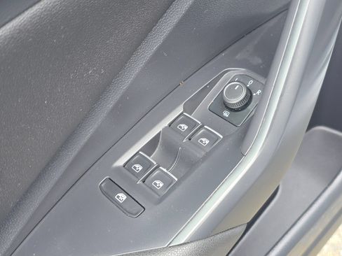 Used 2021 Volkswagen Jetta R-Line FWD image 24