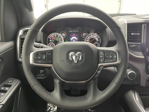 Used 2025 RAM 1500 Big Horn AWD/4WD image 18