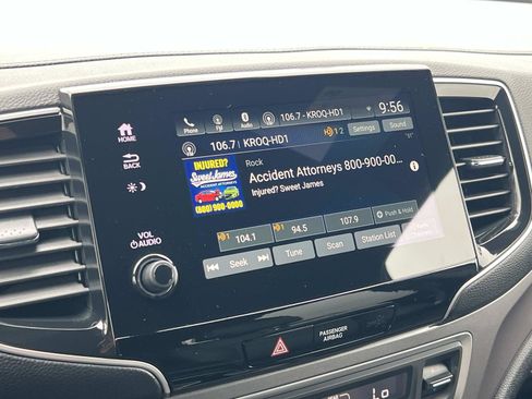 Used 2024 Honda Passport EX-L image 12