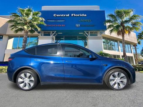 Used 2020 Tesla Model Y Long Range image 4