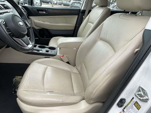 Used 2018 Subaru Outback 3.6R Limited image 14