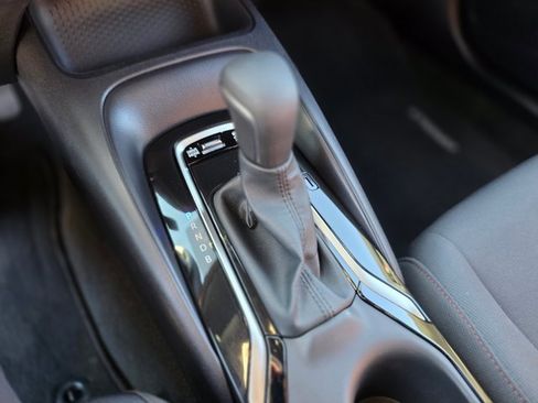 Used 2024 Toyota Corolla SE image 28