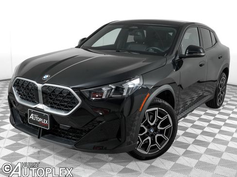 Used 2026 BMW X2 xDrive28i AWD/4WD image 1