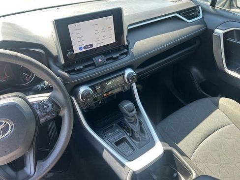Used 2024 Toyota RAV4 XLE FWD image 34