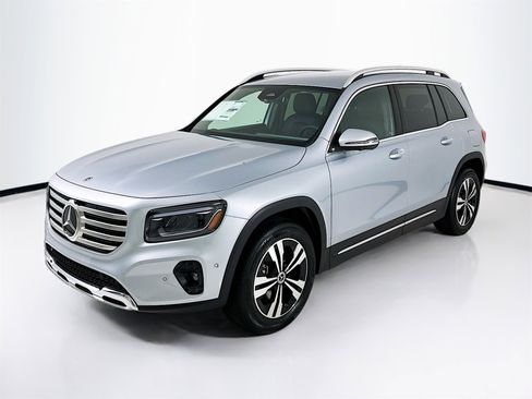 New 2026 Mercedes-Benz GLB 250 GLB 250 image 3