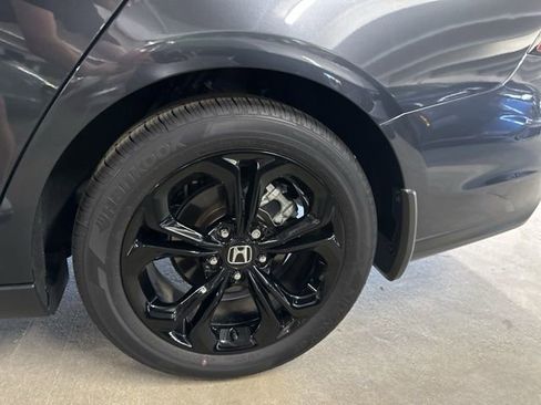 Used 2025 Honda Accord SE image 13