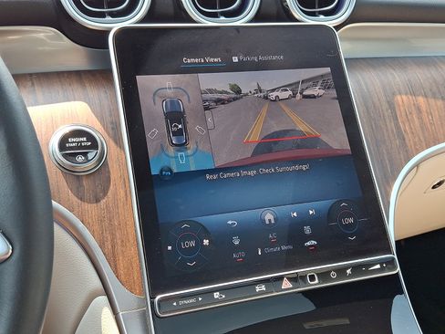 Certified 2026 Mercedes-Benz GLC 300 4MATIC image 17