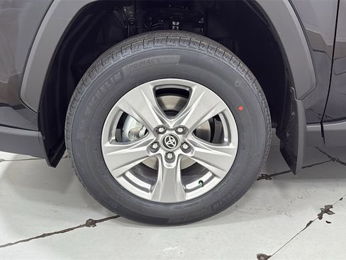 New 2025 Toyota RAV4 XLE image 24