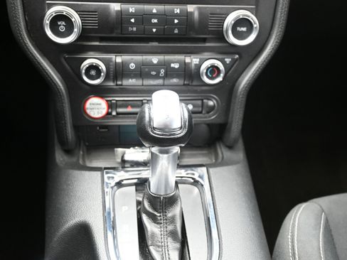 Used 2016 Ford Mustang Coupe image 11