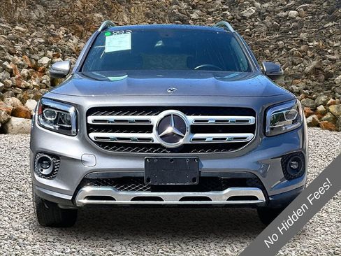 Used 2021 Mercedes-Benz GLB 250 4MATIC w/ Premium Package image 3