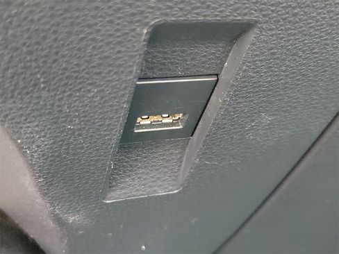 Used 2022 Toyota Corolla SE image 28