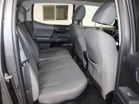Used 2020 Toyota Tacoma SR w/ SR Convenience Package RWD image 31