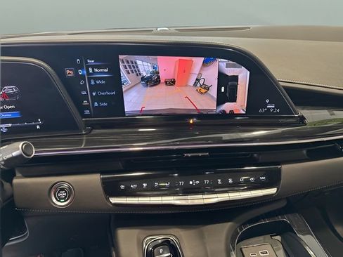 Used 2021 Cadillac Escalade Sport AWD/4WD image 10