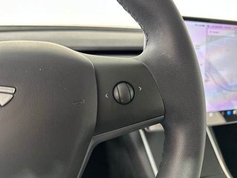 Used 2020 Tesla Model 3 Long Range image 16