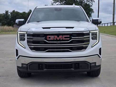 Used 2024 GMC Sierra 1500 SLT w/ SLT Premium Plus Package AWD/4WD image 3
