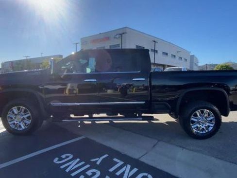 New 2026 Chevrolet Silverado 2500 High Country w/ Technology Package AWD/4WD image 5