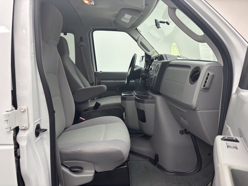 Used 2011 Ford E-350 and Econoline 350 XLT RWD image 29