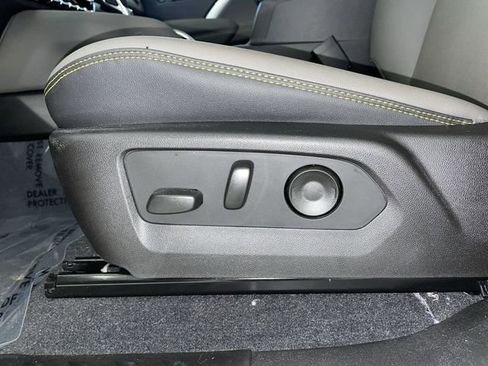New 2026 Chevrolet Colorado ZR2 w/ Technology Package AWD/4WD image 23