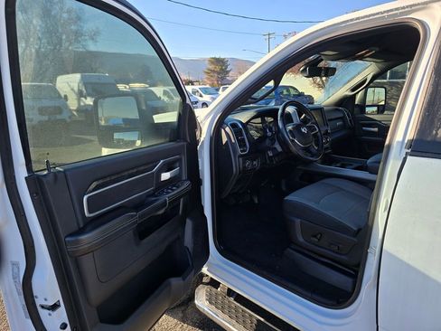 Used 2024 RAM 2500 Big Horn w/ Off Road Package image 19