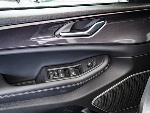 Used 2021 Jeep Grand Cherokee L Laredo image 23