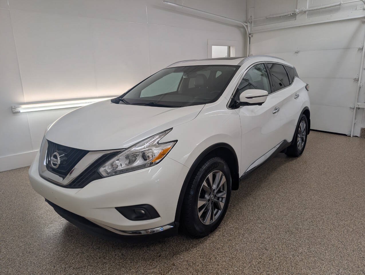 Used 2016 Nissan Murano SL AWD/4WD image 2