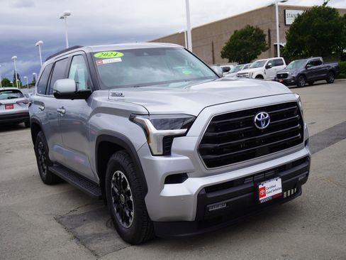 Used 2024 Toyota Sequoia SR5 w/ SR5 Premium Package AWD/4WD image 1