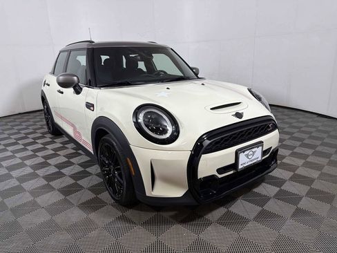 Used 2023 MINI Cooper S image 2
