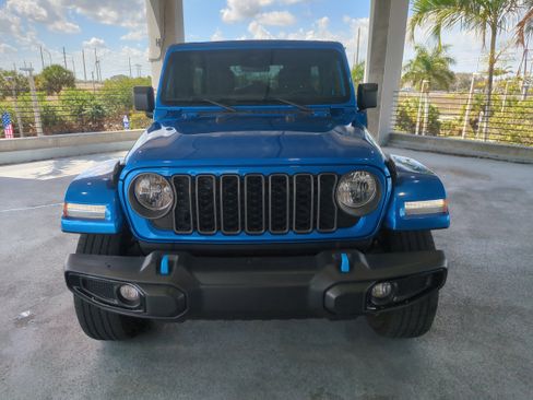 Used 2024 Jeep Wrangler Sport S w/ Convenience Group image 3
