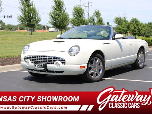Used 2002 Ford Thunderbird RWD image 1