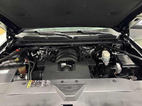 Used 2018 Chevrolet Silverado 1500 LTZ Z71 w/ LTZ Plus Package AWD/4WD image 11