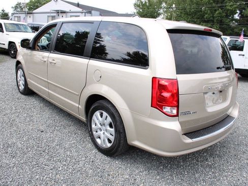 Used 2013 Dodge Grand Caravan SE FWD image 9