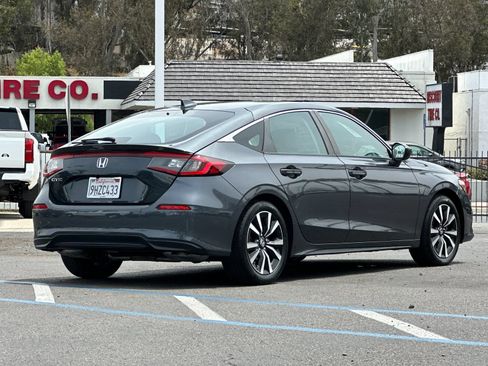 Used 2023 Honda Civic EX-L image 5