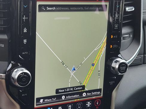 Used 2021 RAM 1500 Laramie w/ Laramie Southwest Edition image 19