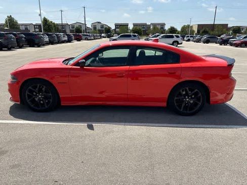 Used 2020 Dodge Charger R/T w/ Driver Convenience Group RWD image 2