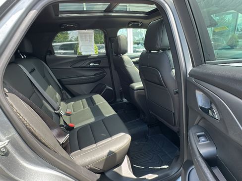 Used 2025 Chevrolet TrailBlazer ACTIV w/ Convenience Package AWD/4WD image 25