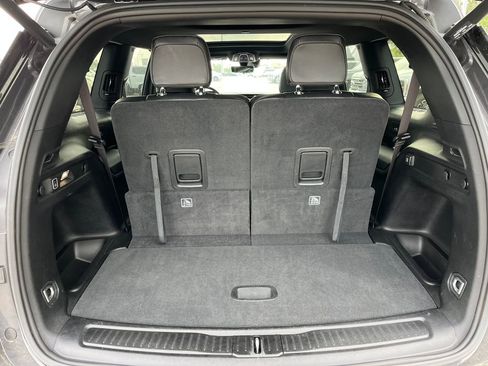 Used 2024 Jeep Grand Cherokee L Limited w/ Luxury Tech Group II image 13