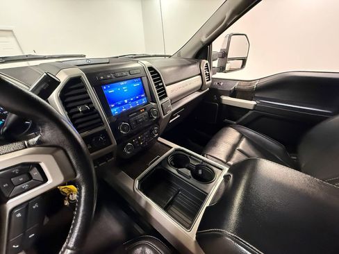 Used 2020 Ford F250 Lariat w/ FX4 Off-Road Package image 83