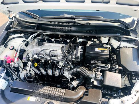 Used 2021 Toyota Corolla LE image 37