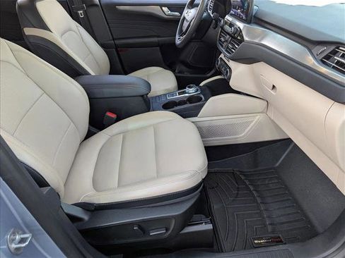 Used 2022 Ford Escape Titanium w/ Class II Trailer Tow Package image 21