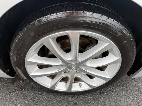Used 2013 Toyota Avalon XLE Touring FWD image 12