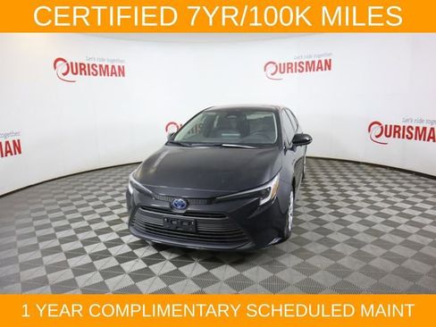 Used 2025 Toyota Corolla LE FWD image 1
