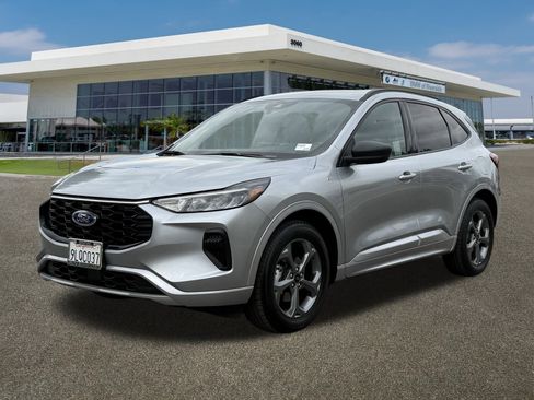 Used 2024 Ford Escape ST-Line image 5