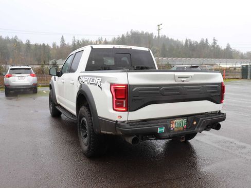 Used 2018 Ford F150 Raptor w/ Equipment Group 802A Luxury image 7