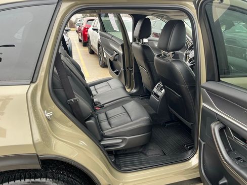 Used 2025 MAZDA CX-70 Plug-In Hybrid w/ Premium Pkg image 15