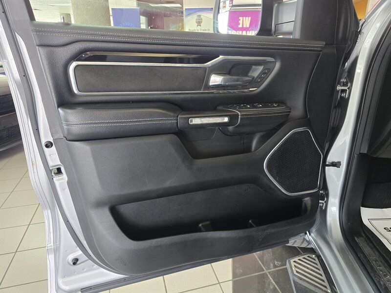 Used 2020 RAM 1500 Laramie w/ Sport Appearance Package AWD/4WD image 7