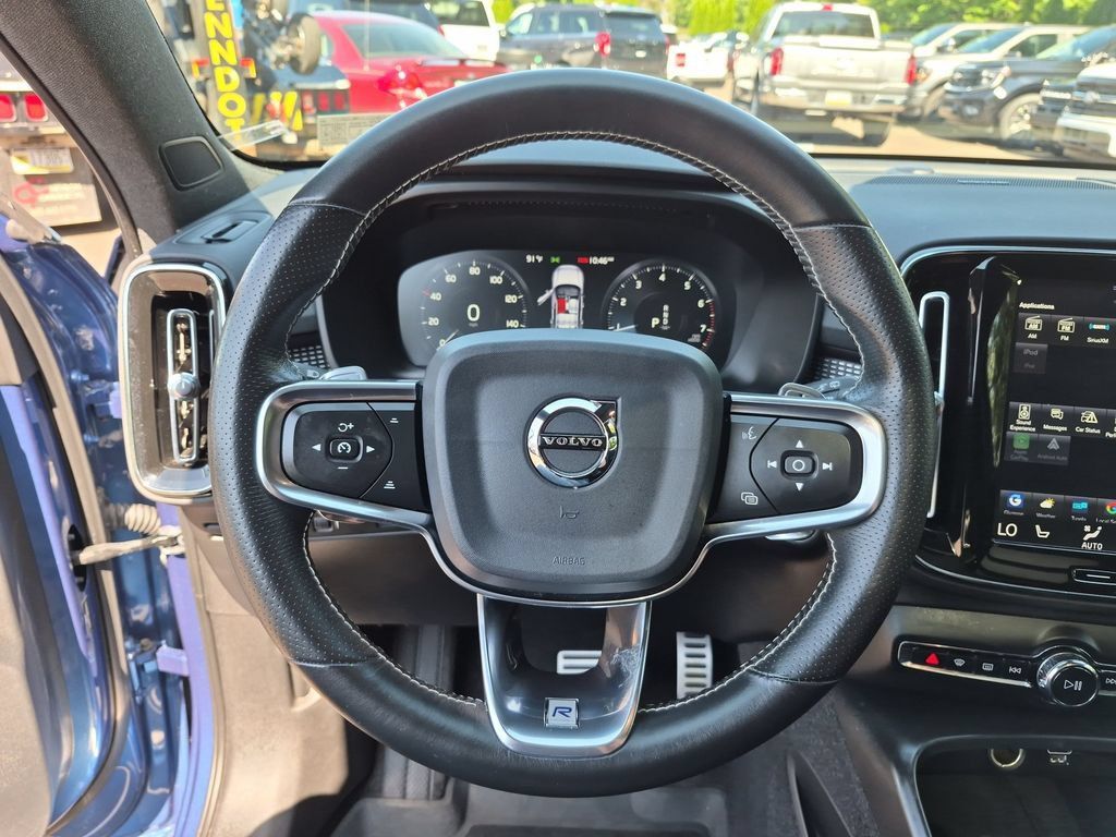 Used 2020 Volvo XC40 T5 R-Design w/ Protection Package Premier AWD/4WD image 24