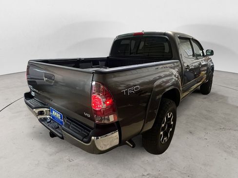 Used 2011 Toyota Tacoma 4x4 Double Cab image 6