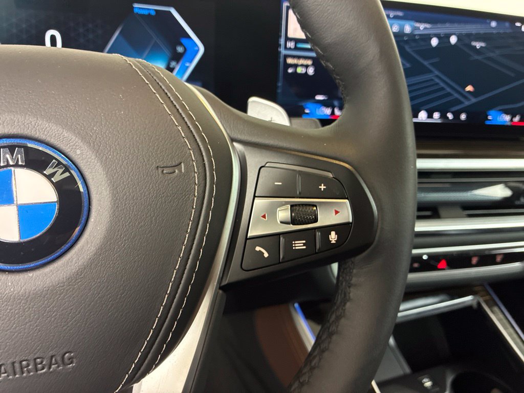Certified 2025 BMW X5 xDrive50e AWD/4WD image 17